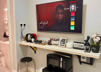 استديو هادئ بدخول ذاتي 