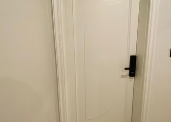 استديو بسرير ماستر وجلسة جانبية