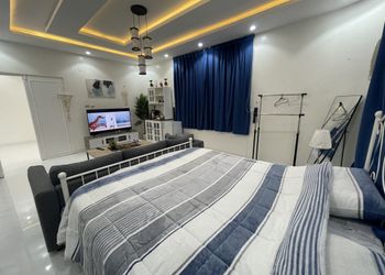 استديو هادئ بدخول ذاتي 