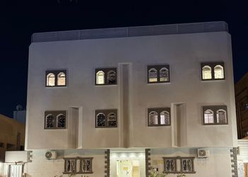 استديو بسرير ماستر وجلسة جانبية
