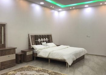 شاليه بمشب وشاشه تلفزيون وديكورات عصريه