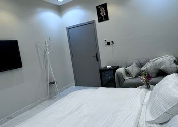 استديو هادئ بدخول ذاتي 
