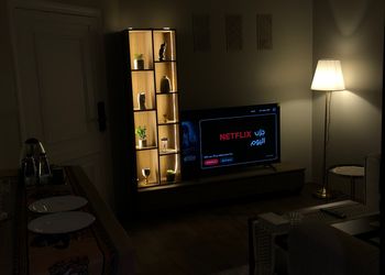 شقة بغرفة معيشة وغرفة نوم 