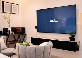 استديو بتصميم أنيق ودخول ذاتي