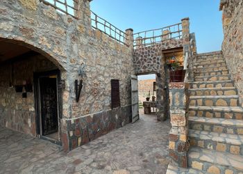 مزرعة بمجالس واجواء ممتعة ومميزة