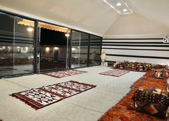 استراحة بجلسة خارجية واجواء ممتعة 