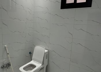 شاليه تصميم واسع ومسبح خارجي 