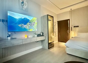 استديو بتصميم أنيق ودخول ذاتي