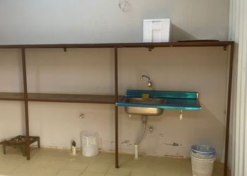 استراحة بمسطح اخضر وجلسة خارجية