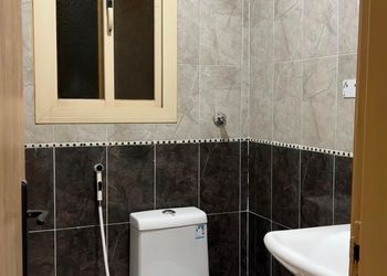 استديو بسرير ماستر وجلسة جانبية 