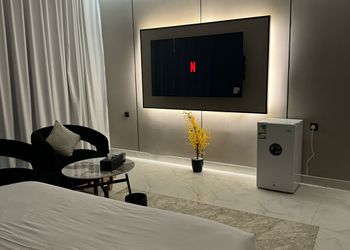 استديو هادئ بسرير ماستر 