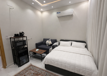 استديو بسرير ماستر ودخول ذاتي
