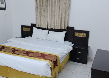 شقة بصاله وغرفتين نوم