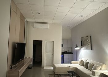 استديو هادئ بسرير ماستر 