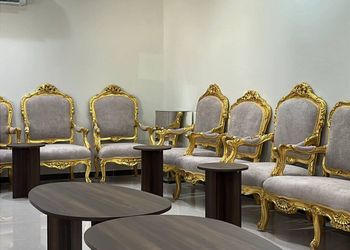 استراحة بمجالس واسعة وفناء خارجي