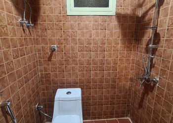 استديو بسرير ماستر وجلسة 
