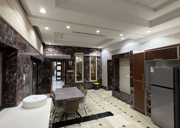 استراحة بمسطح اخضر ومجالس