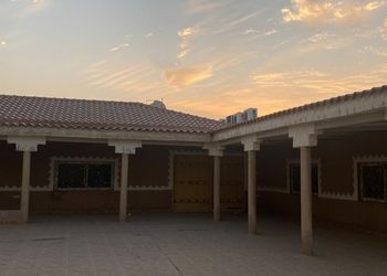 مزرعة قسمين بمجالس واسعة للهدوء 