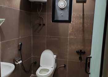استديو هادئ بسرير ماستر