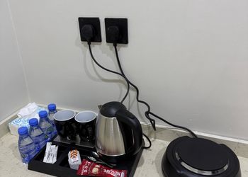 شقة بغرفة معيشة وغرفة نوم 