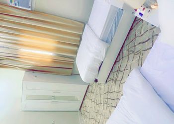 استديو بسريرين فردية و دخول ذاتي