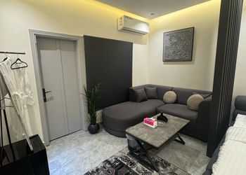 استديو هادئ بدخول ذاتي