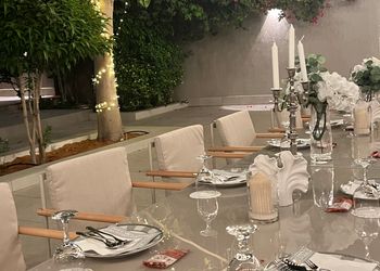 استراحة بمسطح اخضر ومسبح