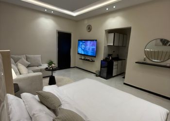 استديو بدخول ذاتي وتصميم هادئ 