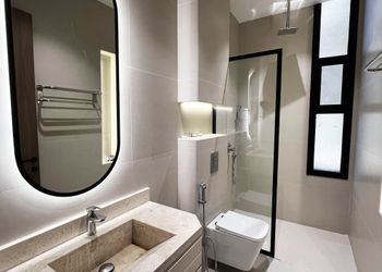 شقة بتصميم فاخر و دخول ذاتي 