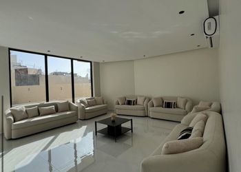 شاليه بمجلس وجلسة خارجية 