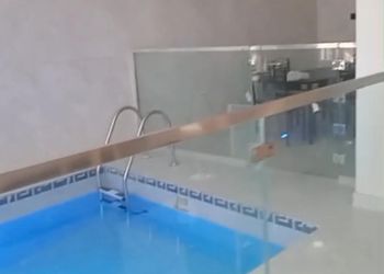 شاليه بمسبح 
