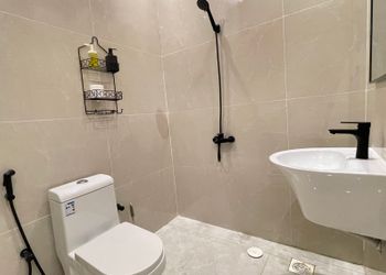 استديو بسرير ماستر وجلسة جانبية 