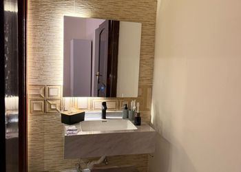 غرفة سرير ماستر بدورة مياة