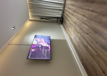استديو بسرير ماستر وجلسة مريحة 