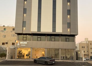 استديو هادئ بسرير ماستر 