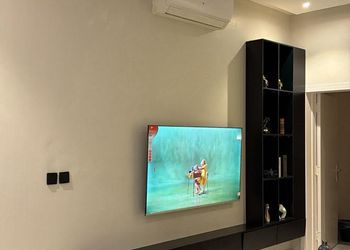 شقة بغرفة معيشة وغرفة نوم 