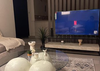 شقة بغرفتين نوم وصالة