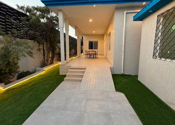 استراحة بمسطح اخضر