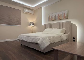 استديو هادئ بدخول ذاتي 
