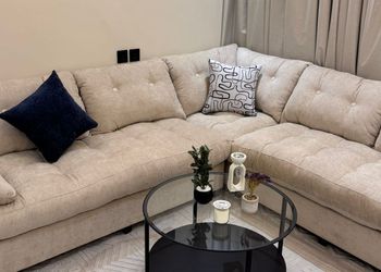 استديو هادئ بسرير ماستر