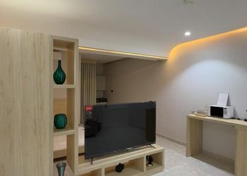 شقة بغرفة معيشة وغرفة نوم 