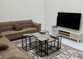 شاليه بمجلس وغرفتين نوم 