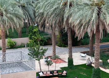 مزرعة 1 بجلسة مطلة على الجبل 