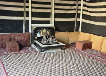 استراحة ومخيم بإطلالة جميلة