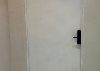 شقة بغرفة معيشة وغرفة نوم 