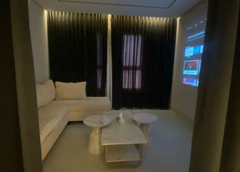 شقه فندقيه بثلاث غرف وسينما
