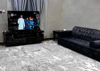 استراحة بجلسة خارجية ملعب كرة طائرة