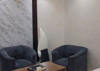 استديو بأثاث مريح وبسيط 