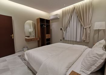 شقة بصاله و غرفتين نوم 