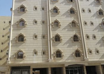 شقة بغرفتين نوم ودخول ذاتي 